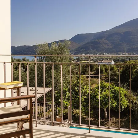 Villa Irineos *